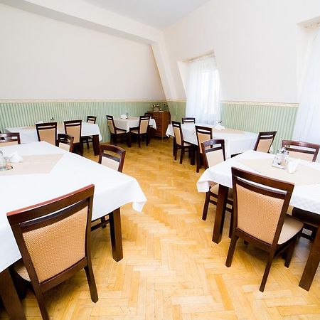 Zajazd Polonez Rzeszów Esterno foto